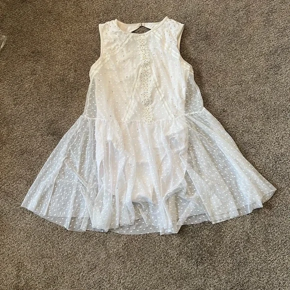 white oh polly dress Button-Detail Halterneck Midaxi Dress in White - 10